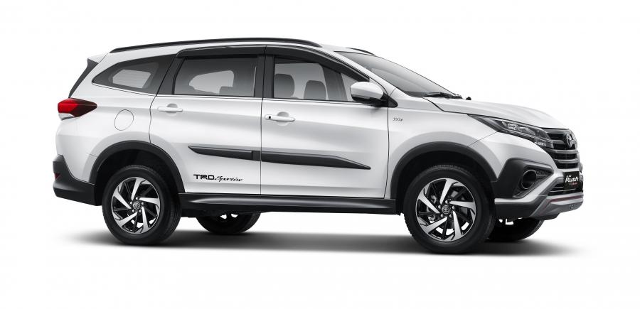  Toyota Rush TRD Sportivo 2017 года  (фото 2 из 3)